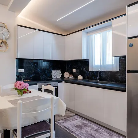 Апартаменты Lekursi Penthouse Саранда